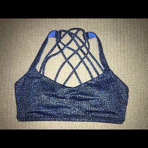 Lululemon sports bra